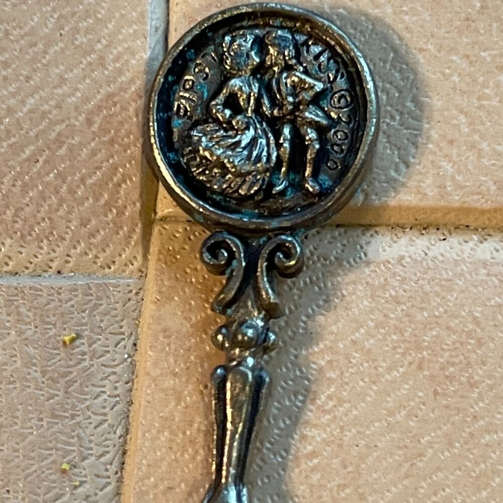 Miniature Dollhouse Collectors Society Bronze Magnifier Sculpture Randall Zada